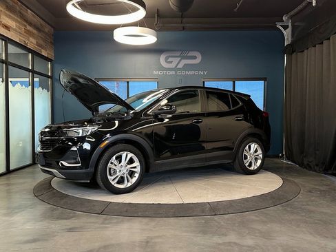 Used 2022 Buick Encore GX Preferred w/ Cold Weather Comfort Package image 16