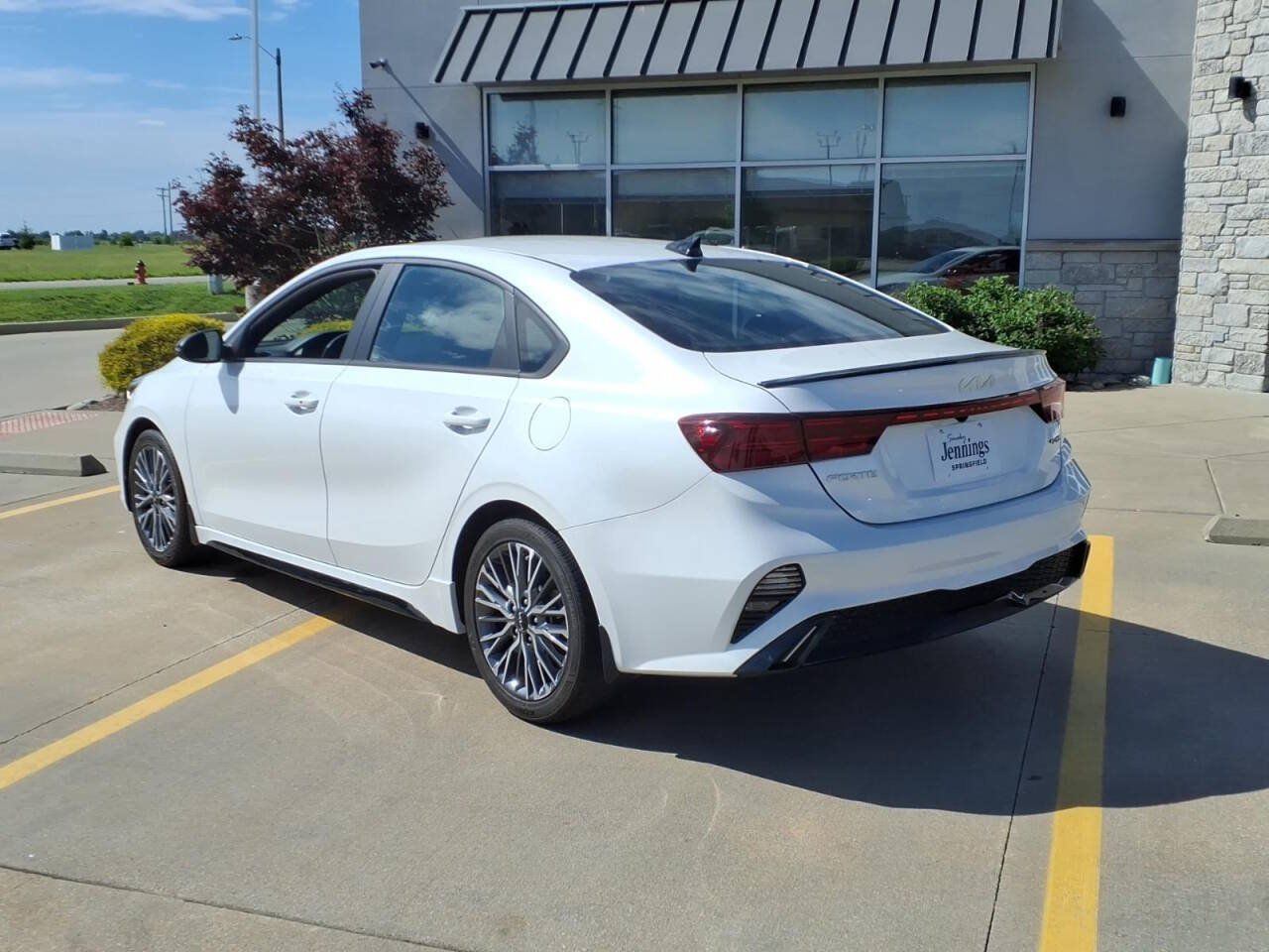 Used 2023 Kia Forte GT-Line w/ GT-Line Premium Package FWD image 2