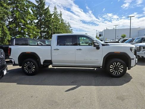 New 2025 GMC Sierra 2500 Denali Ultimate image 6