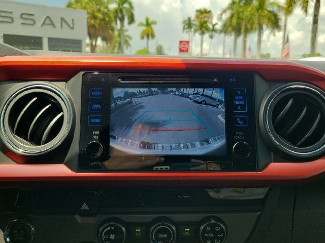 Used 2018 Toyota Tacoma TRD Sport RWD image 24