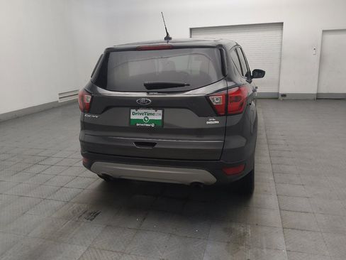 Used 2019 Ford Escape SE FWD image 7