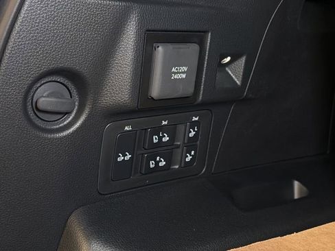 New 2026 Lexus LX 700h Luxury image 11