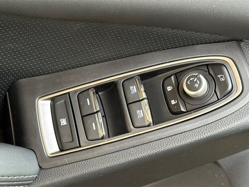 New 2026 Subaru Ascent Limited image 14