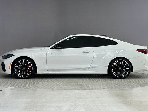 Certified 2025 BMW M440i Coupe w/ Premium Package RWD image 2