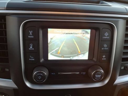 Used 2022 RAM 1500 Classic SLT AWD/4WD image 27