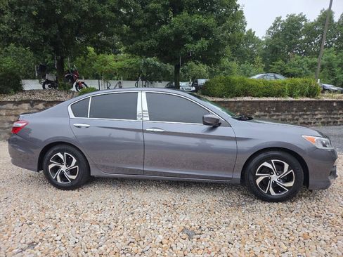 Used 2016 Honda Accord LX image 7