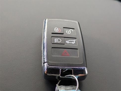 New 2025 Land Rover Defender 130 S image 35