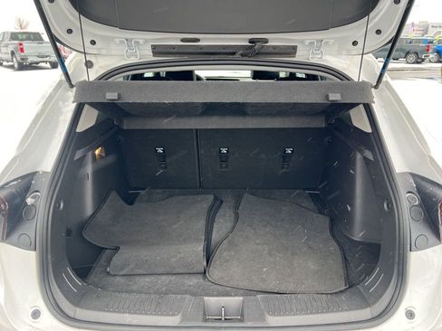 Used 2025 Chevrolet Trax LT image 7