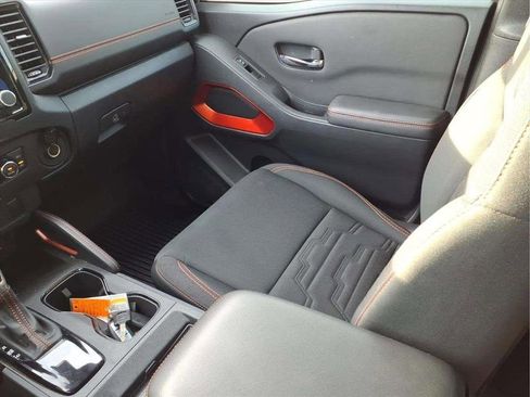 Used 2024 Nissan Frontier PRO-4X w/ Off-Road Protection Package image 13