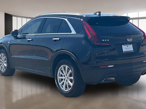 Certified 2023 Cadillac XT4 Luxury w/ Cold Weather Package FWD image 12