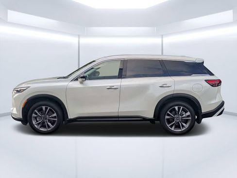 Used 2023 INFINITI QX60 Luxe w/ Cargo Package FWD image 6