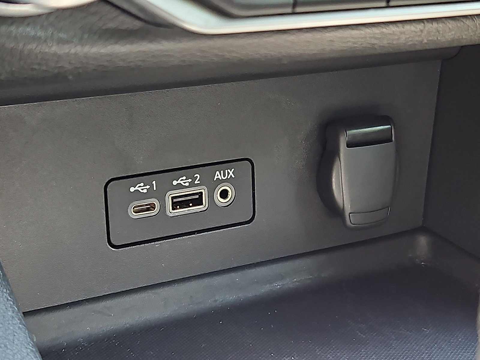 Certified 2023 Nissan Sentra SV w/ All-Weather Package FWD image 21