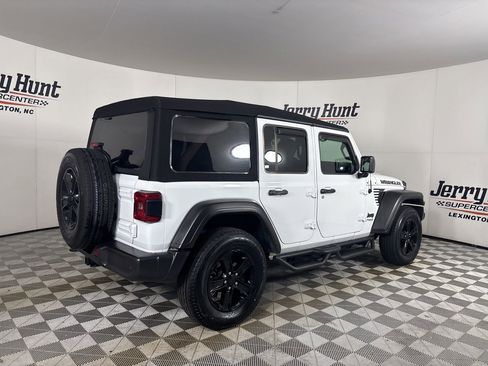 Used 2022 Jeep Wrangler Unlimited Sport image 5