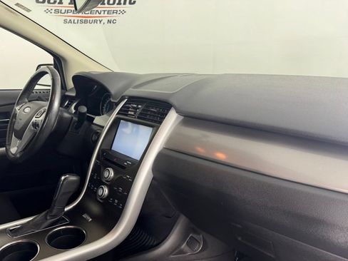 Used 2012 Ford Edge SEL FWD image 29