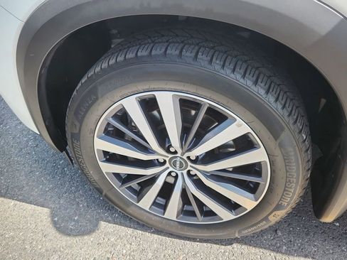 Used 2022 Nissan Pathfinder Platinum w/ Lighting Package (N93) image 21