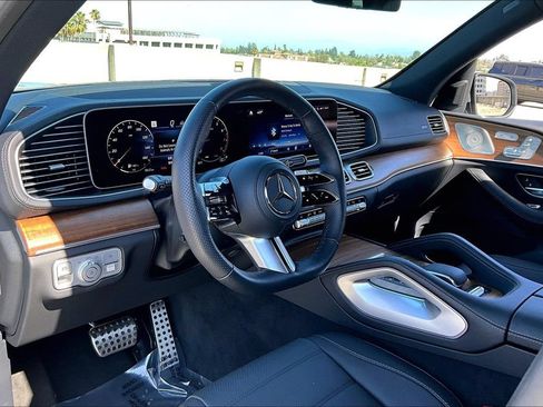 Used 2024 Mercedes-Benz GLS 450 4MATIC w/ AMG Line Exterior image 16