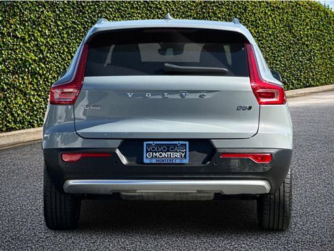 Used 2025 Volvo XC40 B5 Plus AWD/4WD image 5