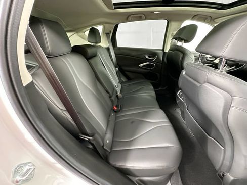 Used 2024 Acura RDX SH-AWD image 27