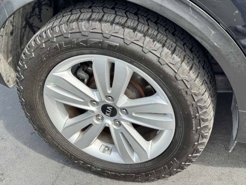Used 2018 Kia Sportage LX AWD/4WD image 19