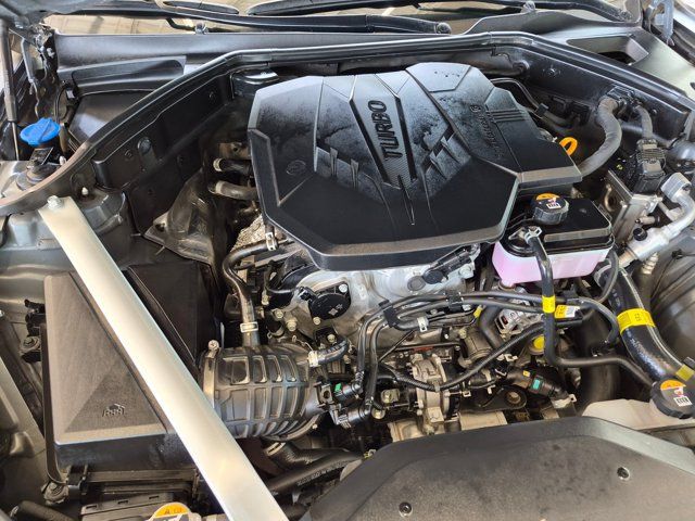 Used 2026 Genesis G70 2.5T RWD image 28