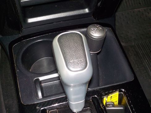 Used 2020 Toyota 4Runner TRD Off-Road Premium image 28