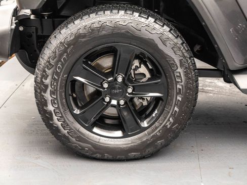 Used 2021 Jeep Wrangler Unlimited Sahara image 45