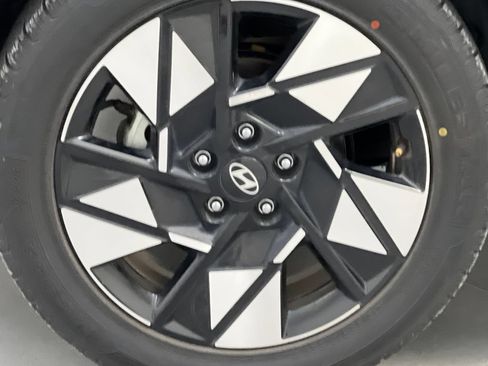 Used 2024 Hyundai Kona SEL FWD image 66