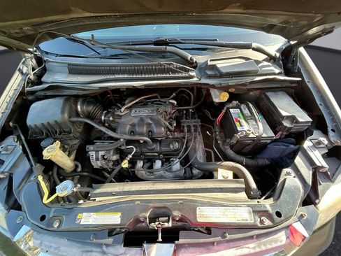 Used 2010 Dodge Grand Caravan SXT FWD image 27