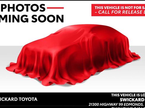 Used 2015 Toyota Camry SE w/ Moonroof Package image 1