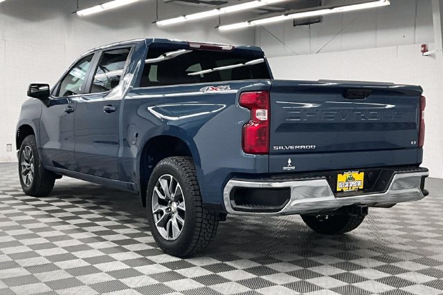 Used 2024 Chevrolet Silverado 1500 LT AWD/4WD image 2