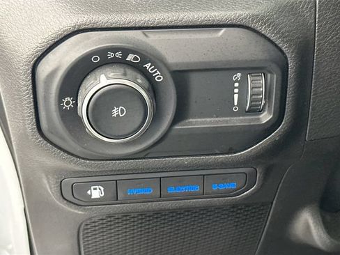 Used 2023 Jeep Wrangler Unlimited w/ Cold Weather Group AWD/4WD image 23