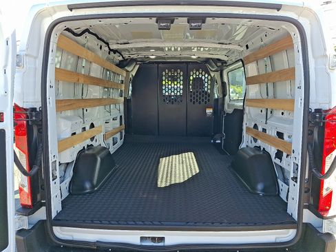 Used 2025 Ford Transit 250 Low Roof w/ Exterior Upgrade Package RWD image 27