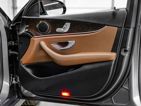 Used 2019 Mercedes-Benz E 450 4MATIC Sedan image 51