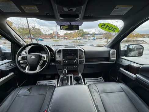 Used 2015 Ford F150 Lariat image 12