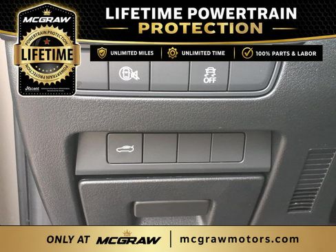 Used 2024 MAZDA MAZDA3 s FWD image 21