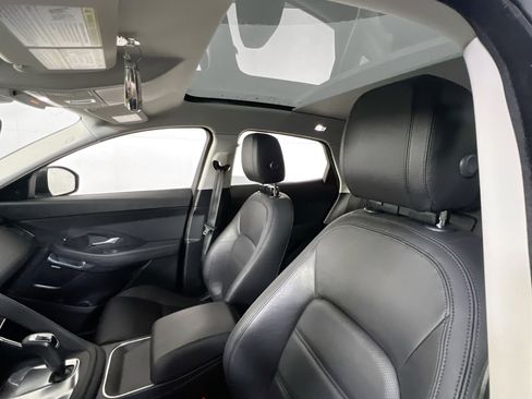 Used 2019 Jaguar E-PACE S image 22