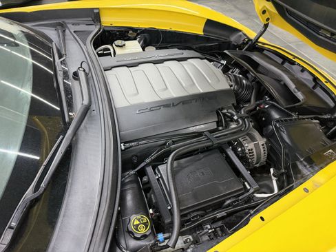 Used 2015 Chevrolet Corvette Stingray Coupe w/ 3LT Preferred Equipment Group image 24