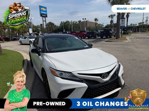 Used 2020 Toyota Camry XSE FWD image 2