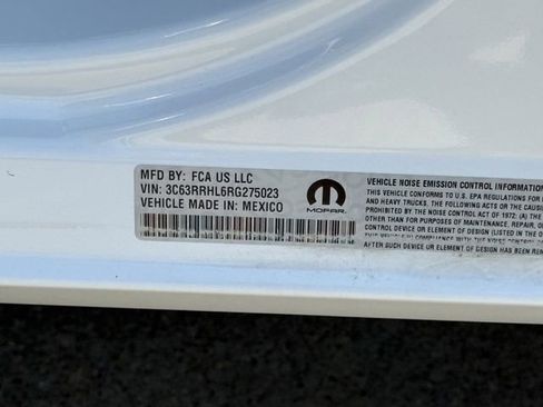 Used 2024 RAM 3500 Big Horn w/ Sport Appearance Package image 28