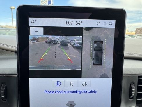 Used 2023 Ford Explorer Platinum w/ Technology Package image 27