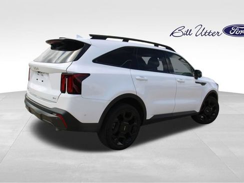 Used 2024 Kia Sorento SX AWD/4WD image 5
