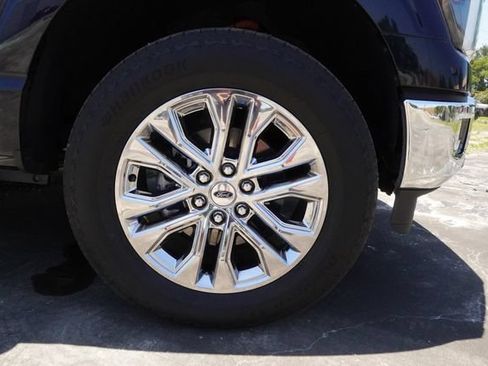 Used 2024 Ford F150 Lariat w/ FX4 Off-Road Package AWD/4WD image 39