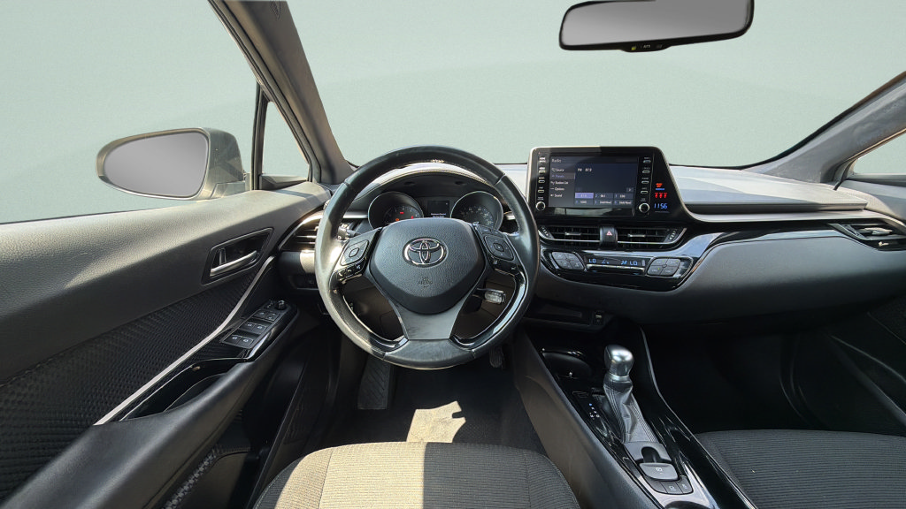 Used 2019 Toyota C-HR XLE FWD image 11