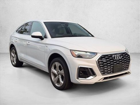 Used 2023 Audi Q5 2.0T Premium Plus w/ Premium Plus Package AWD/4WD image 3