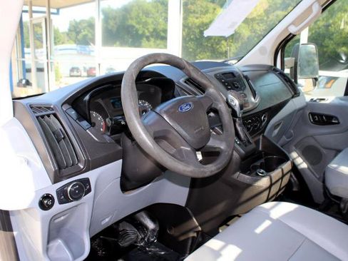 Used 2018 Ford Transit 250 138 image 10