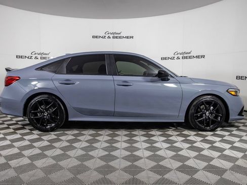 Used 2024 Honda Civic Sport image 3
