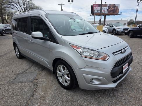 Used 2016 Ford Transit Connect Titanium image 3