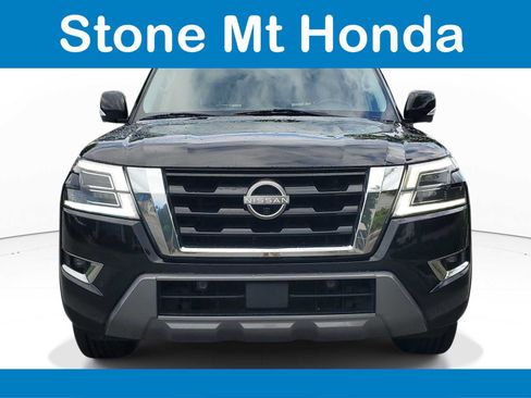 Used 2021 Nissan Armada SL w/ Captain's Chairs Package RWD image 2