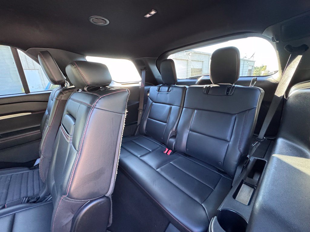 Used 2025 Ford Explorer ST-Line w/ ST-Line Street Pack AWD/4WD image 13