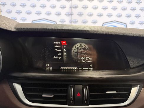 Used 2018 Alfa Romeo Stelvio Sport w/ Cold Weather Package image 37